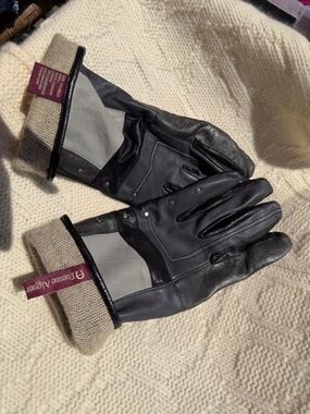 Black & Gray Leather Men's Gloves